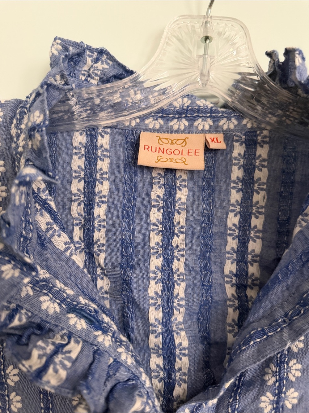 Woman’s Rungolee blouse - Picture 2 of 2